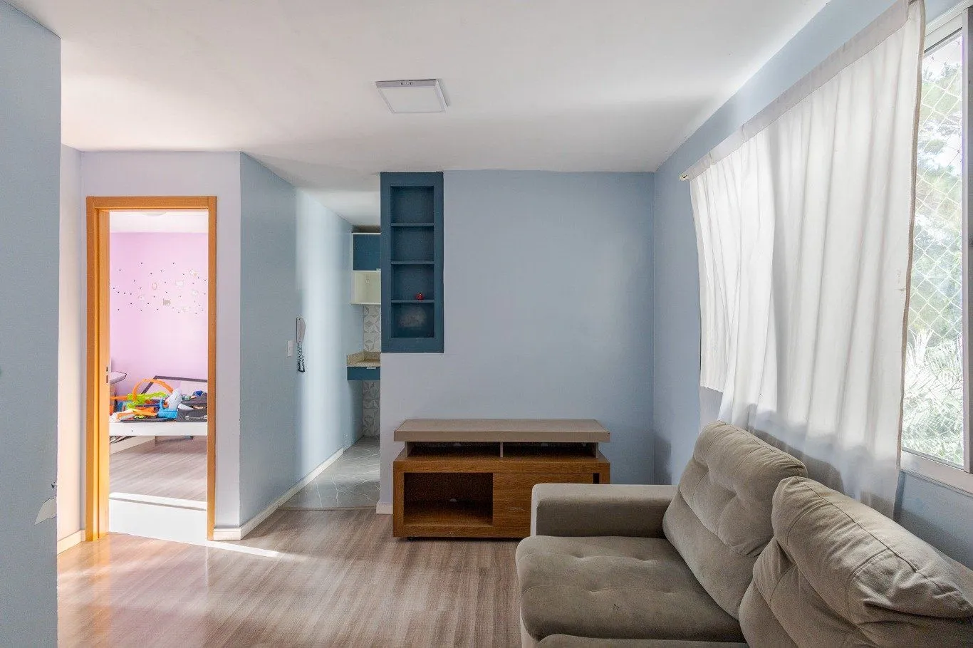 Apartamento de 2 dormitórios e 1 vaga de garagem em Canoas.