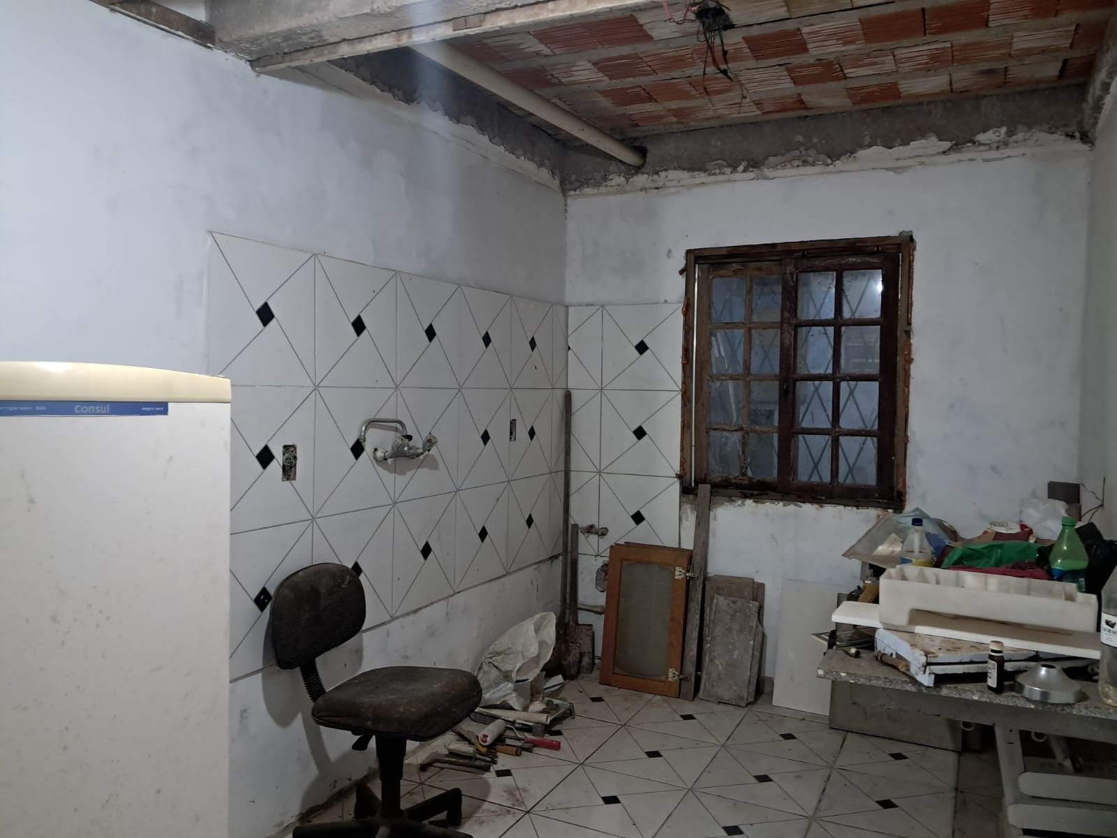 Sobrado de 2 quartos, suíte e 2 vagas no bairro Ponta Grossa. — foto 5