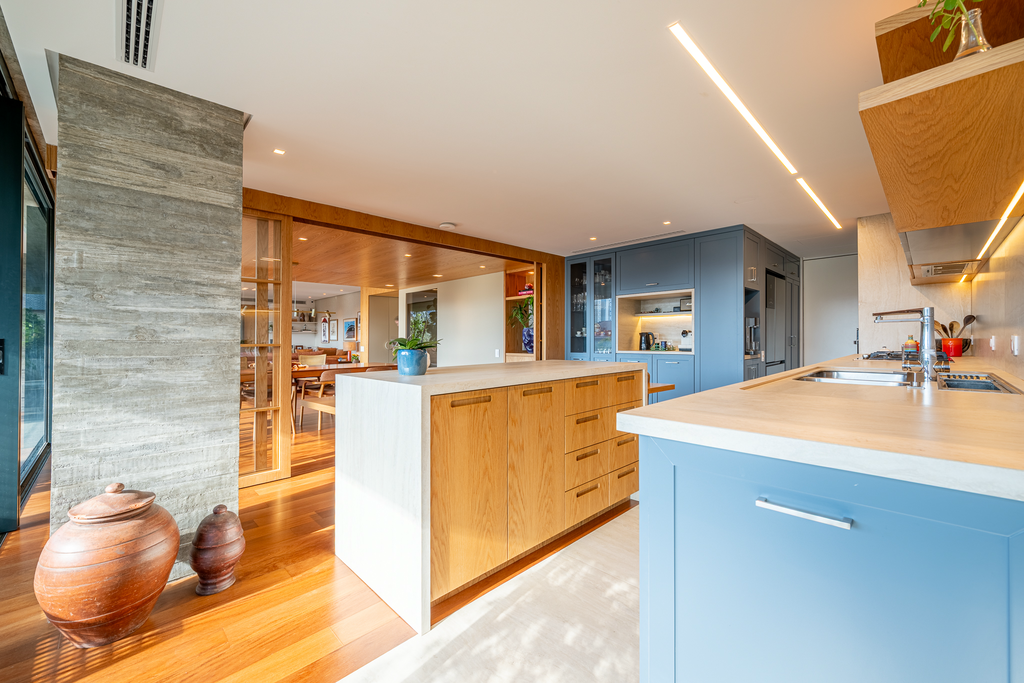 2458320.jpeg