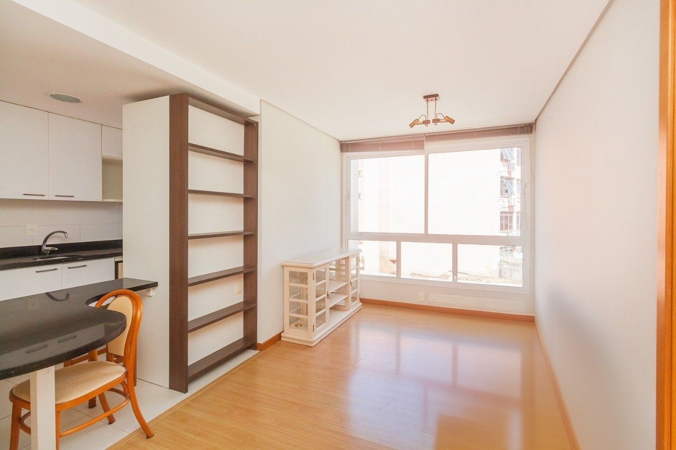 Apartamento à venda com 42m², 1 quarto, 1 vaga no bairro Petrópolis em Porto Alegre