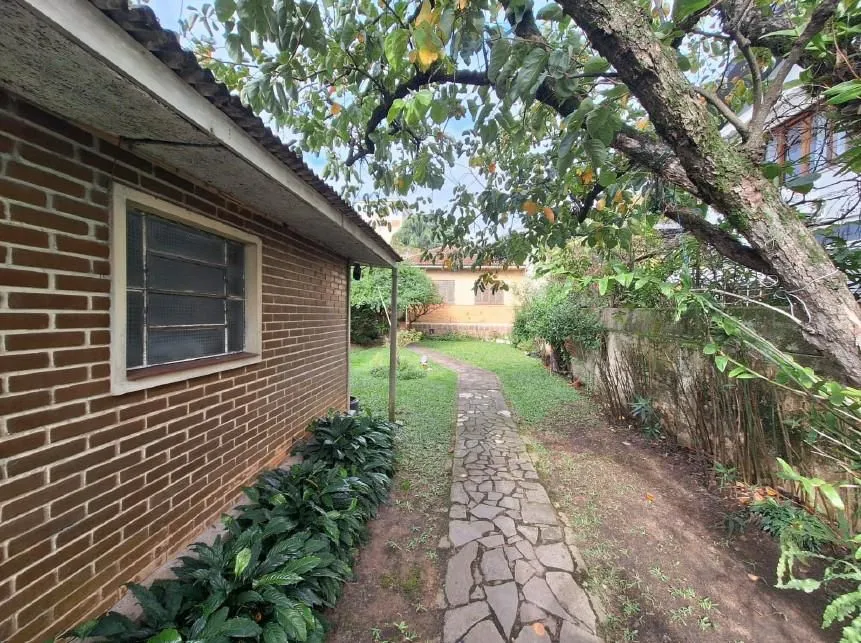 Casa, 1 dormitório no bairro Azenha em Porto Alegre para Comprar