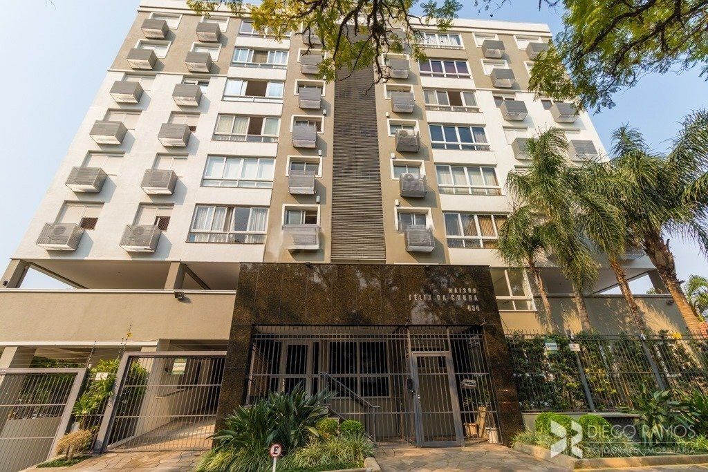 Apartamento com 2 Dormitórios, Vaga Dupla e Elevador no Floresta