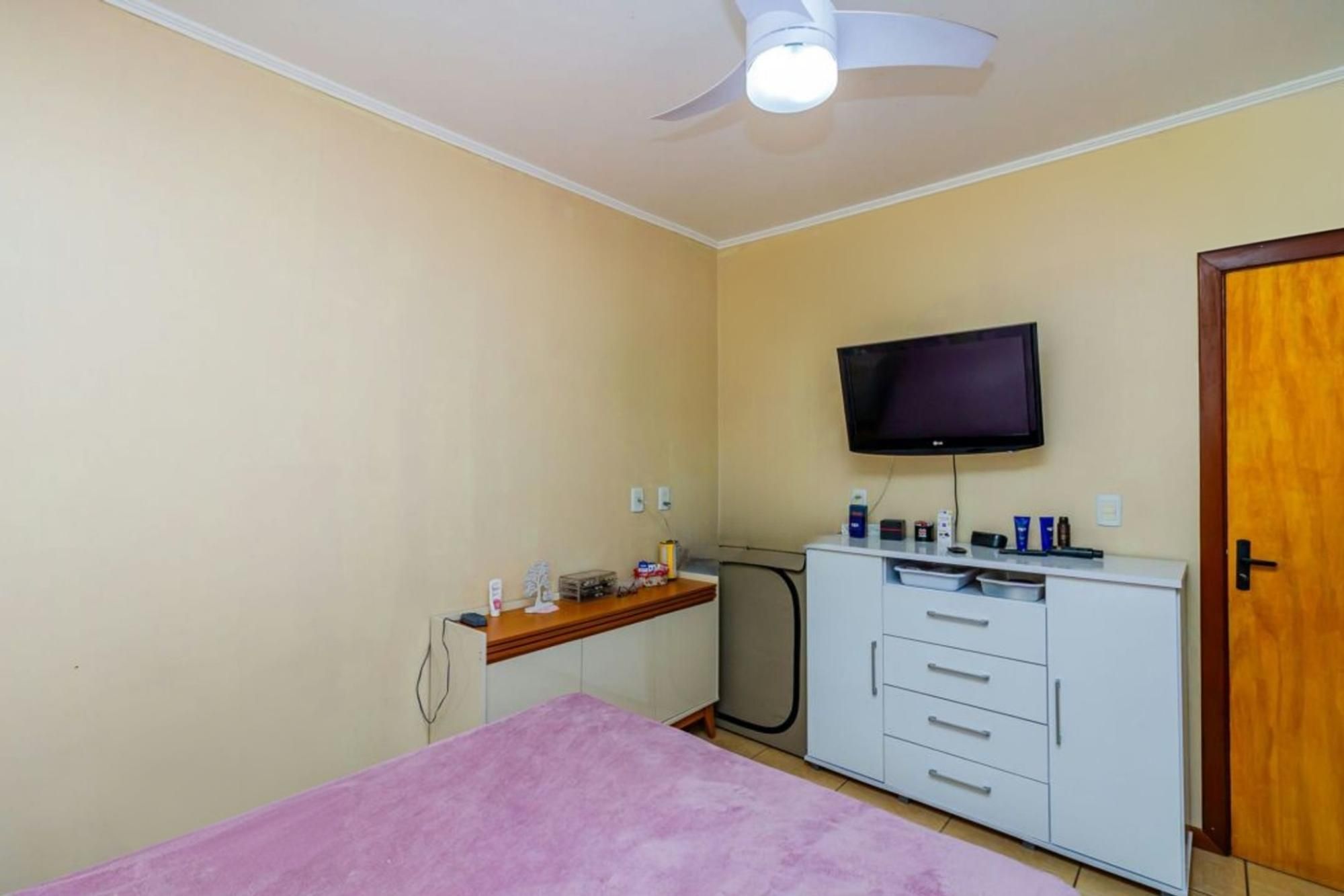 Casa à venda com 5 quartos, 210m² - Foto 21