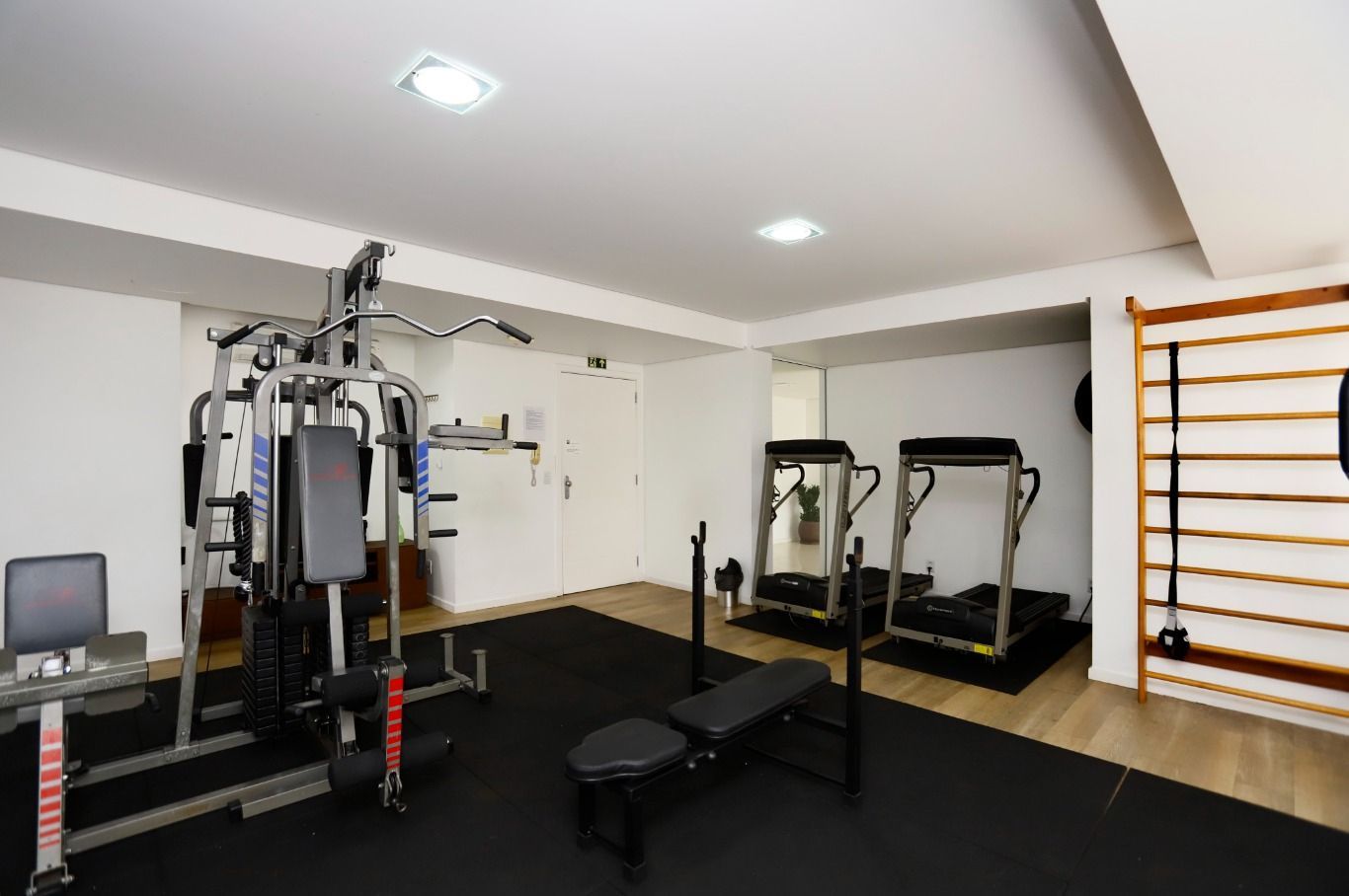 Apartamento à venda com 2 quartos, 64m² - Foto 36