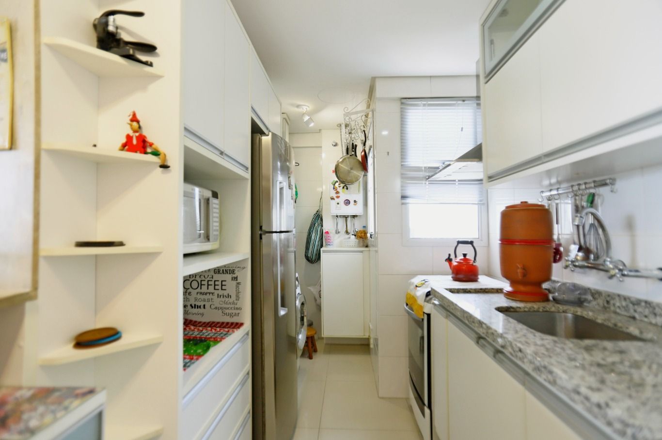 Apartamento à venda com 2 quartos, 64m² - Foto 10