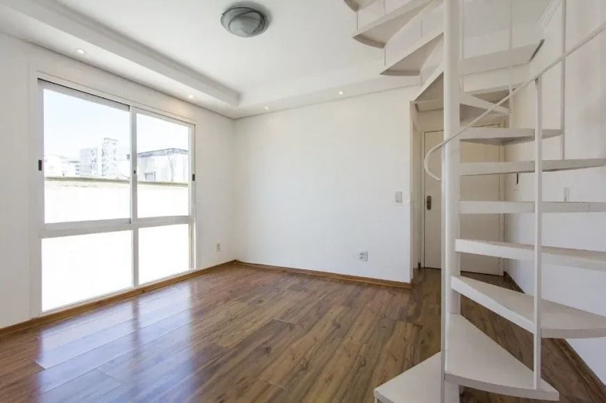 Cobertura com 1 quarto e 70m² à venda em rio branco, Porto Alegre.