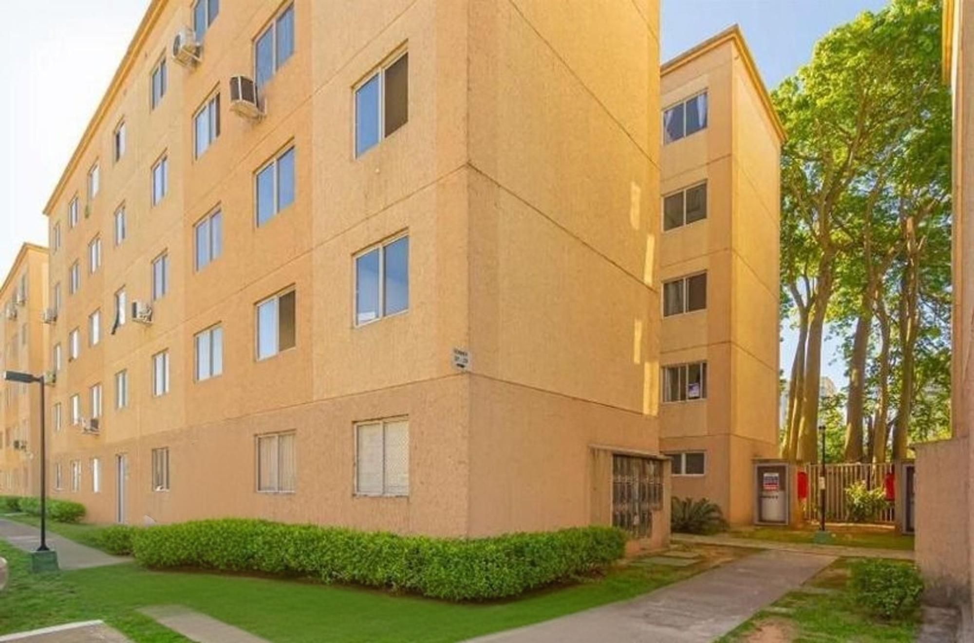 Apartamento com 2 dormitórios e 1 vaga de garagem em Canoas.