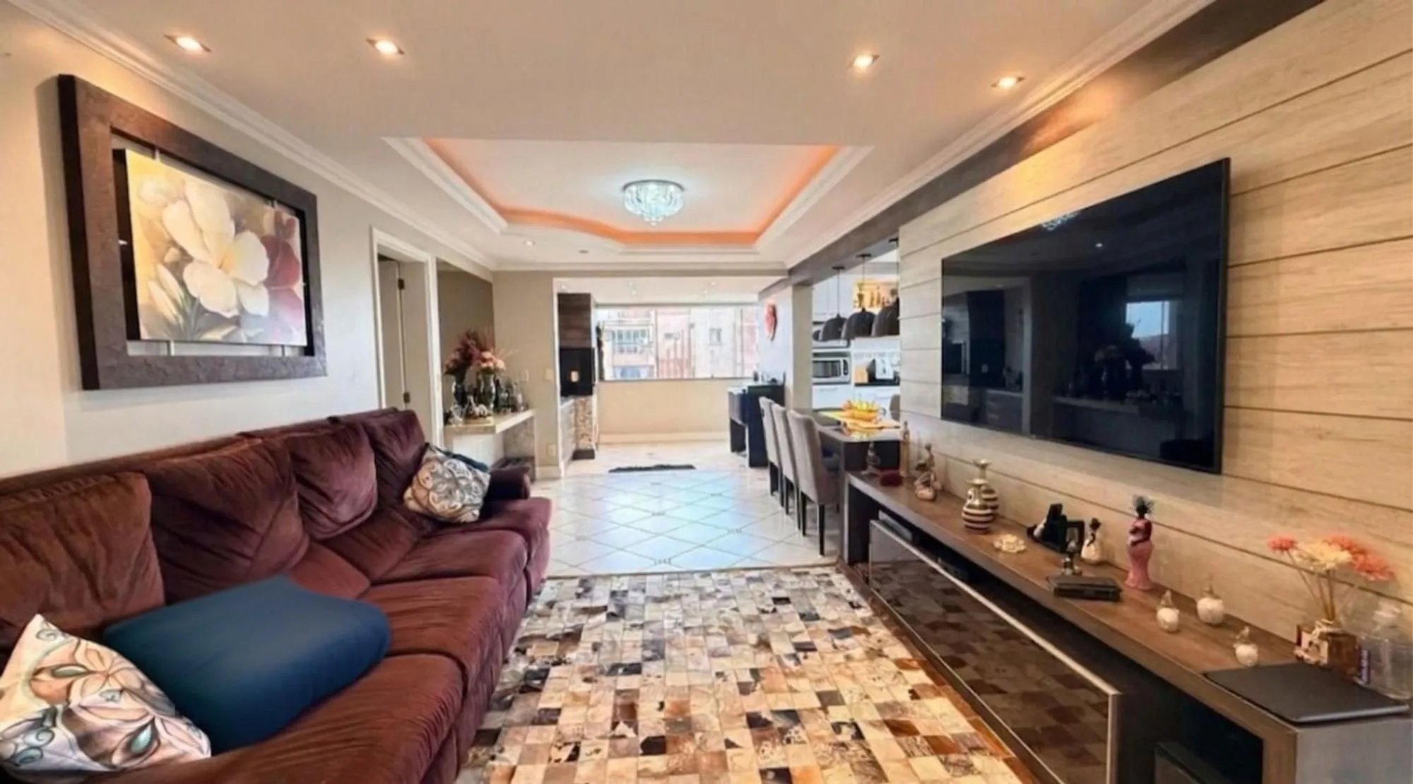 Apartamento de 3 dormitórios, elevador e 2 vagas de garagem em Canoas.