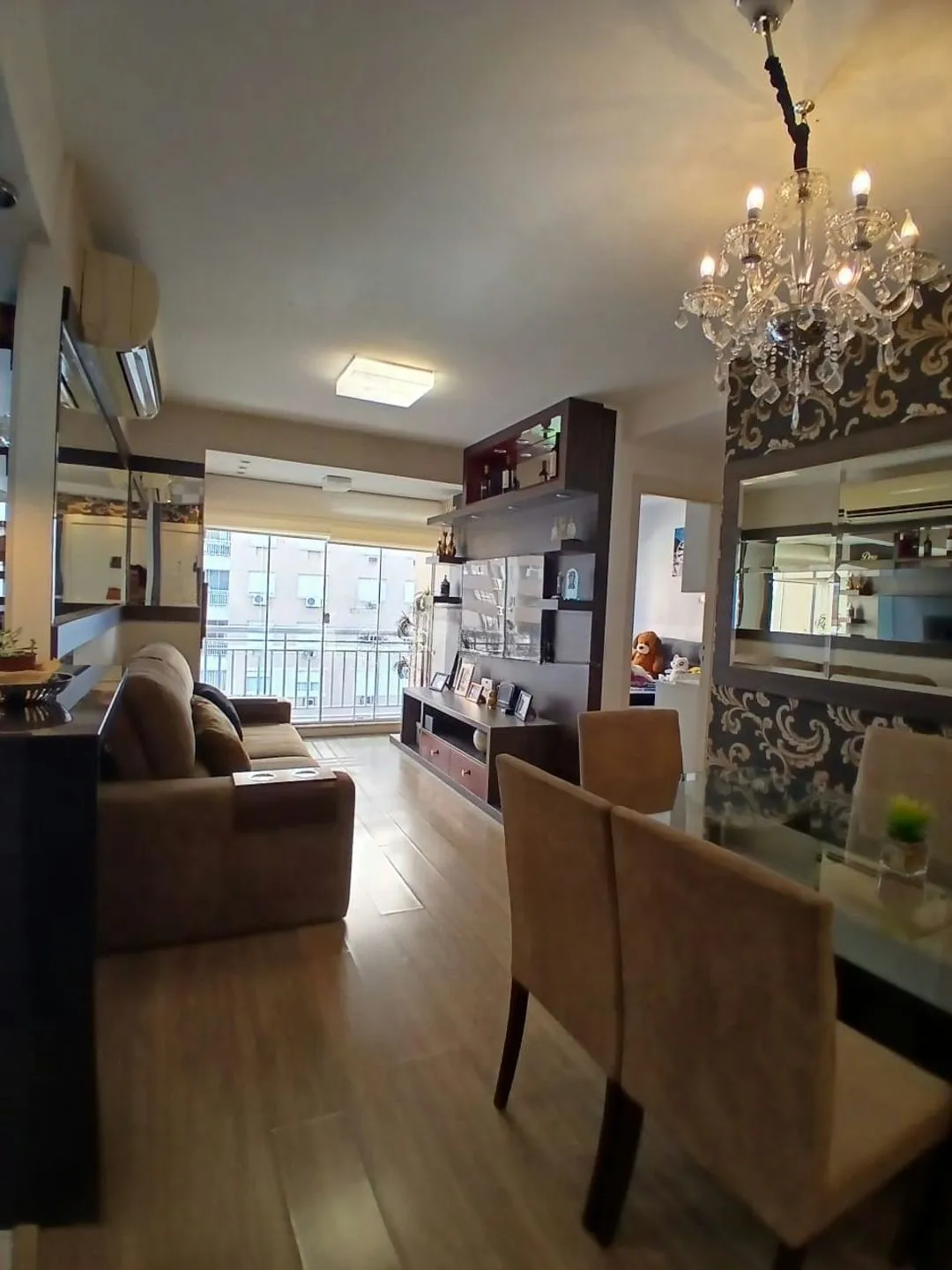 Apartamento, 2 dormitórios no bairro Vila Ipiranga em Porto Alegre para Comprar