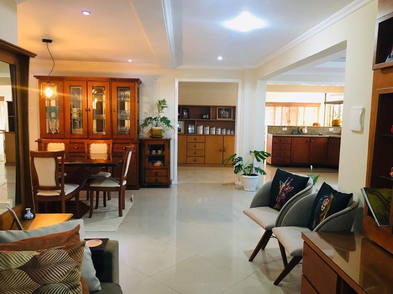 Casa à venda com 3 quartos, 314m² - Foto 16