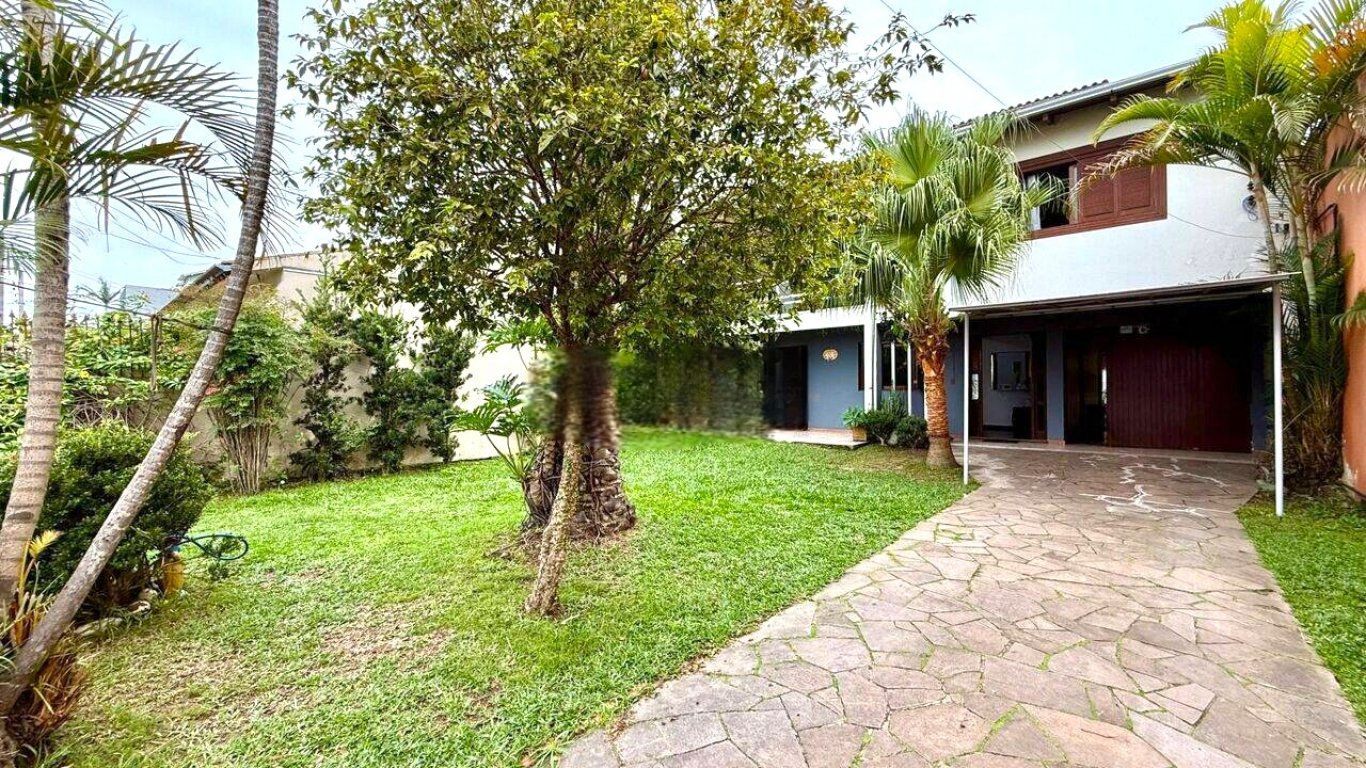 Casa, 3 quartos, 223 m² - Foto 1