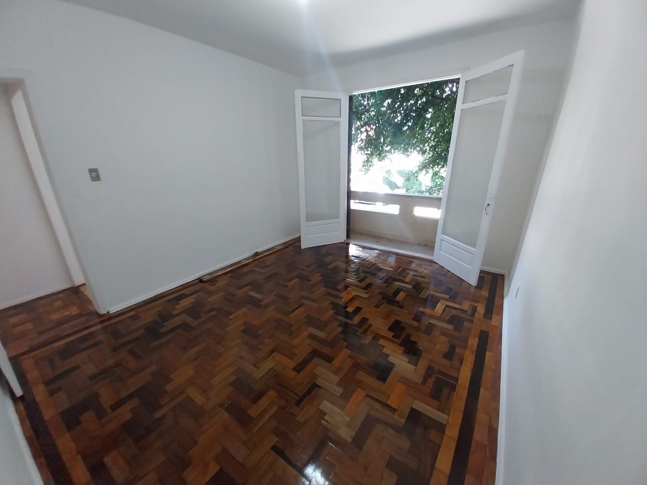 Apartamento de 3 quartos, no bairro rio branco em Porto Alegre. — foto 3