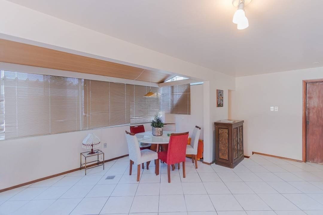 Cobertura à venda com 3 quartos, 221m² - Foto 4