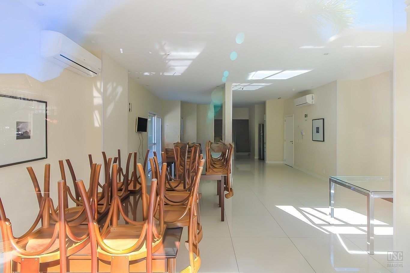 Apartamento à venda com 2 quartos, 64m² - Foto 32