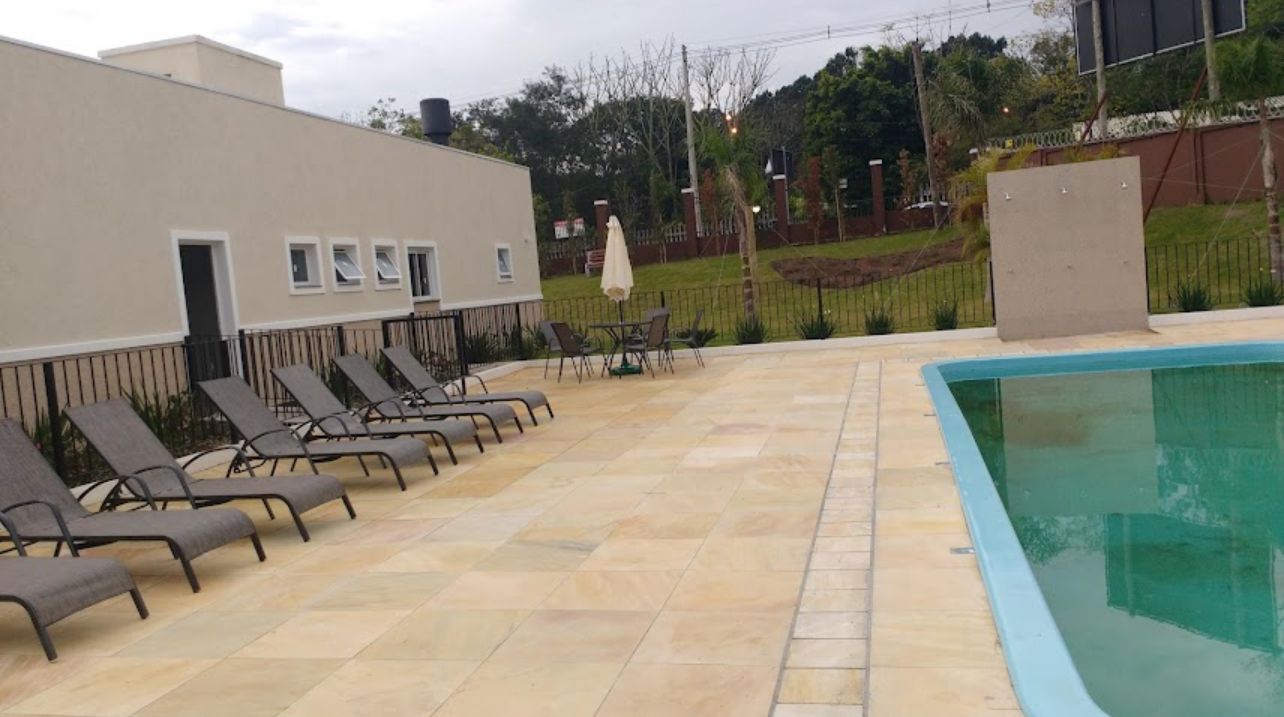 Casa de Condomínio com 1 Quarto e 2 vagas à venda, térreo com 108m² - Formoza