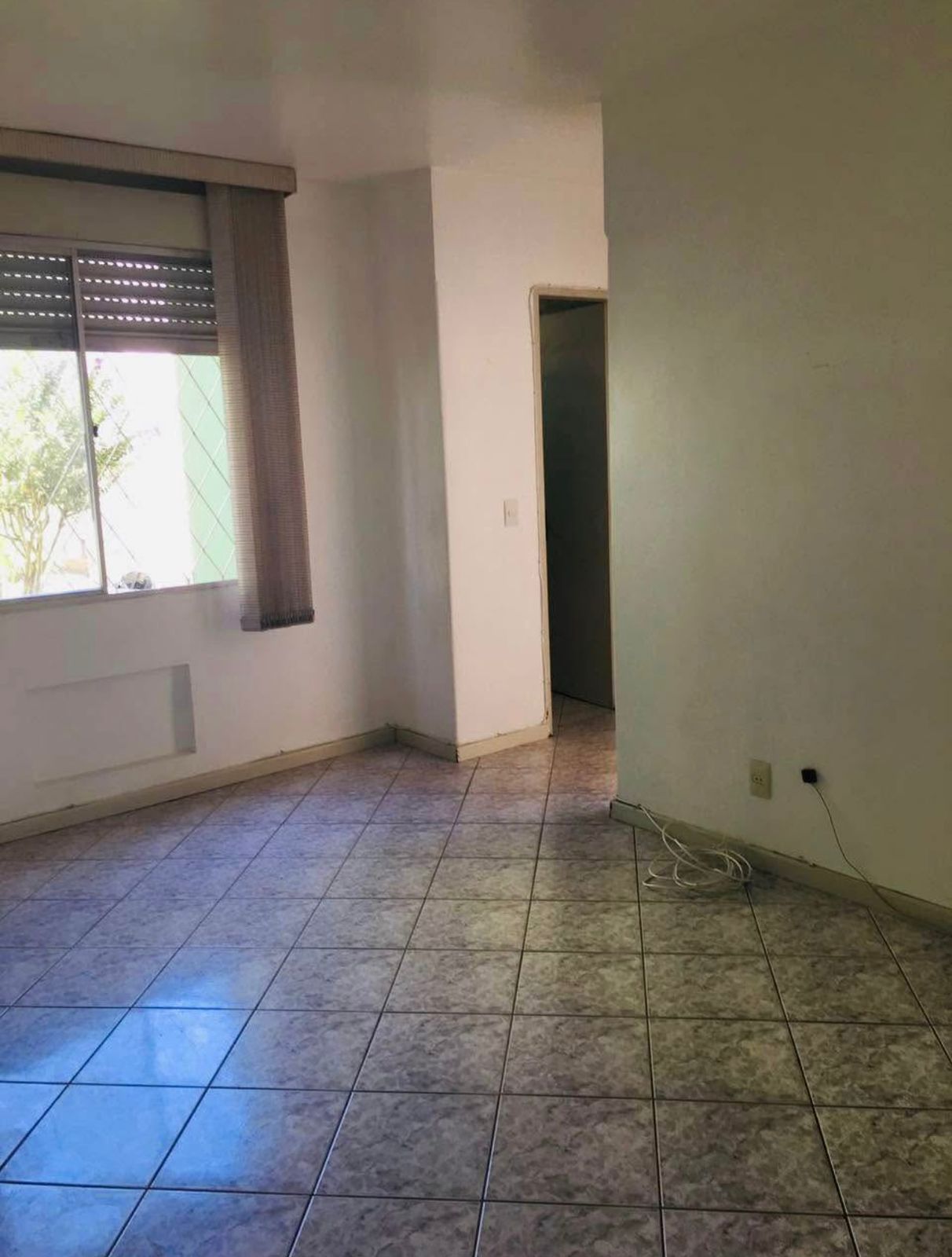 Apartamento térreo de 2 dormitórios bairro Morro Santana