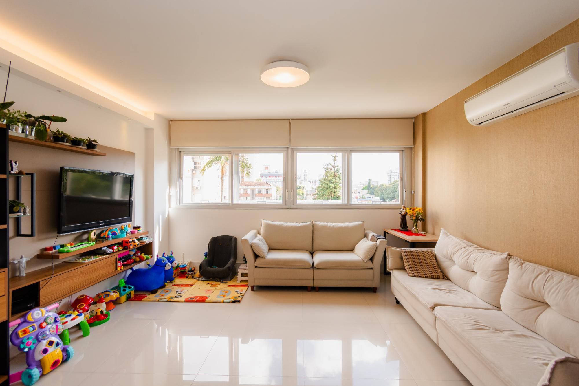 Apartamento 2 quartos, elevador e 1 vaga de garagem no Bairro Auxiliadora Poa. — foto 2