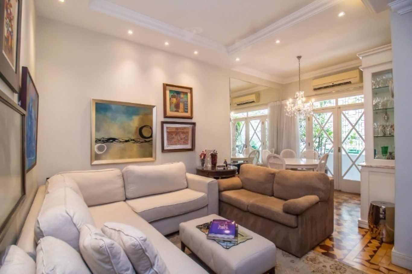 Apartamento à venda com 79m², 2 quartos, 1 suíte no bairro Floresta em Porto Alegre