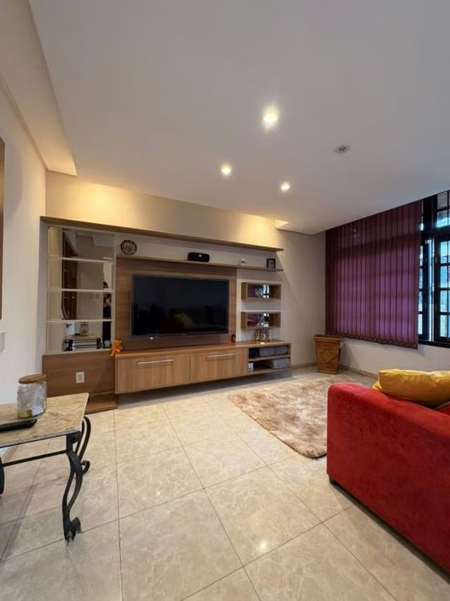 Casa de 3 dormitórios e 1 vaga de garagem em cachoeirinha.