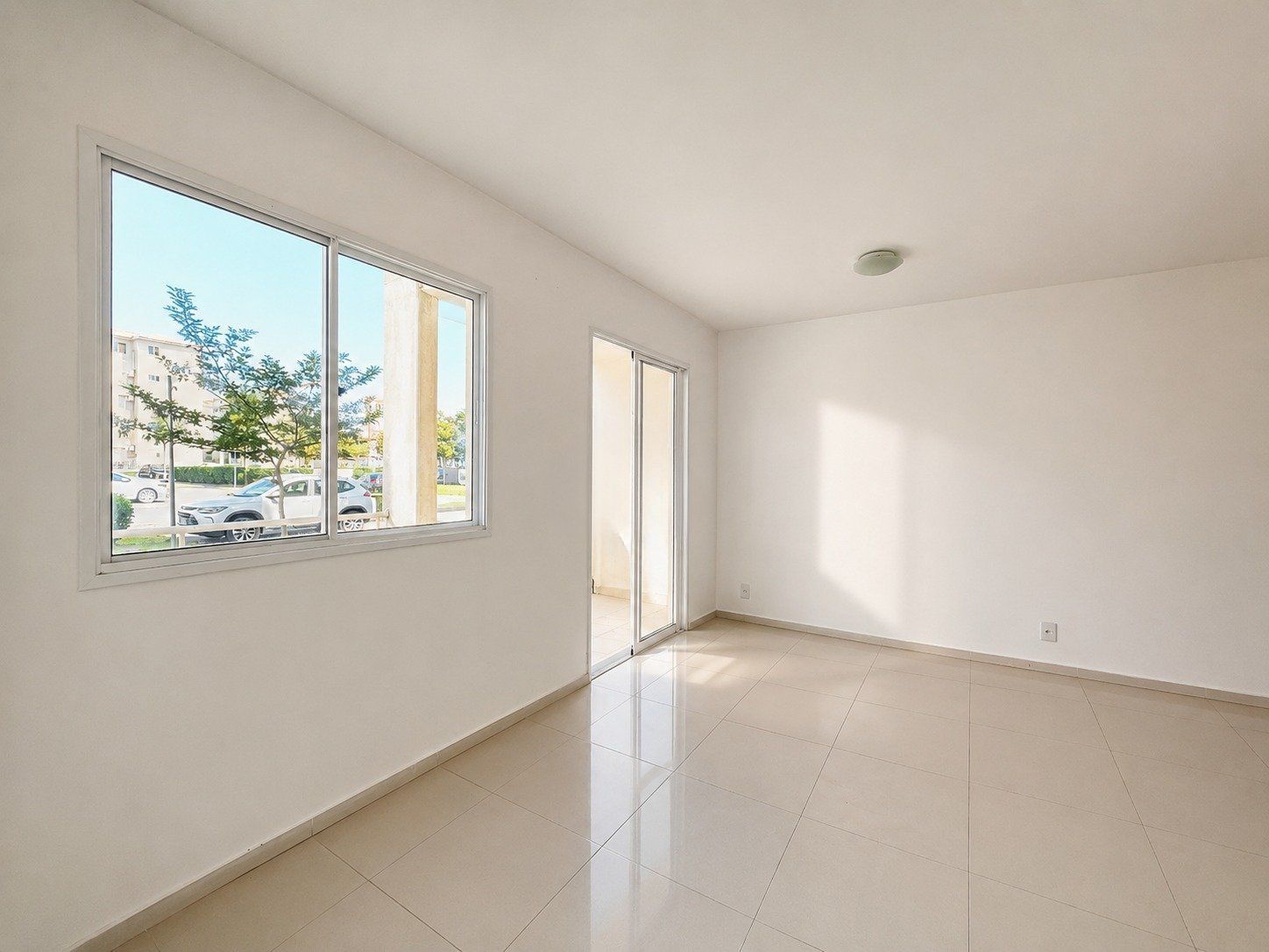 Apartamento Térreo com 3 quartos, vaga, piscina e elevador no bairro Humaitá.