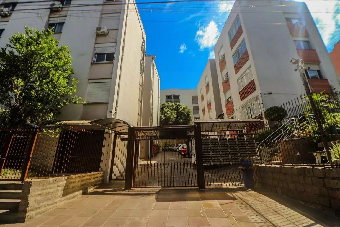 Apartamento à venda com 55m², 2 quartos, 1 vaga no bairro Petrópolis em Porto Alegre