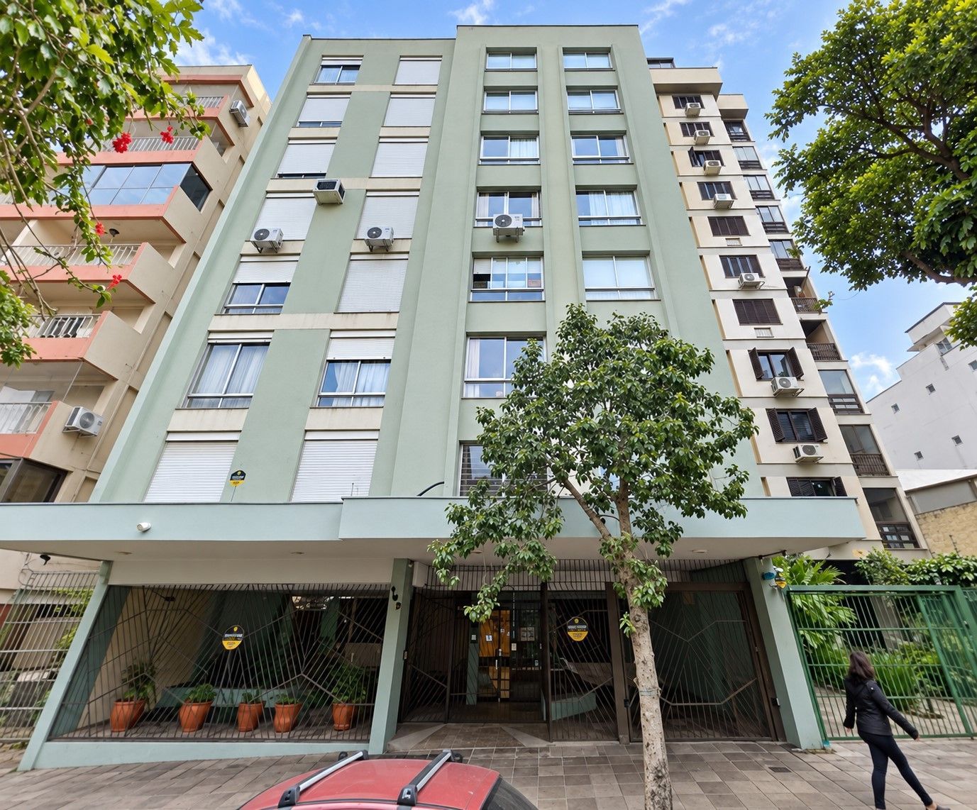 Apartamento 2 Dormitórios e elevador no Centro Histórico
