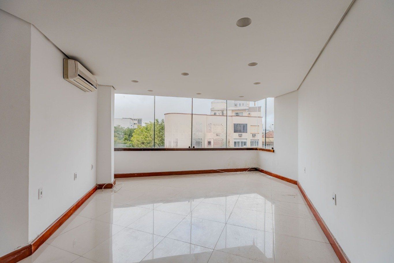 Apartamento à venda com 112m², 3 quartos no bairro Santana em Porto Alegre