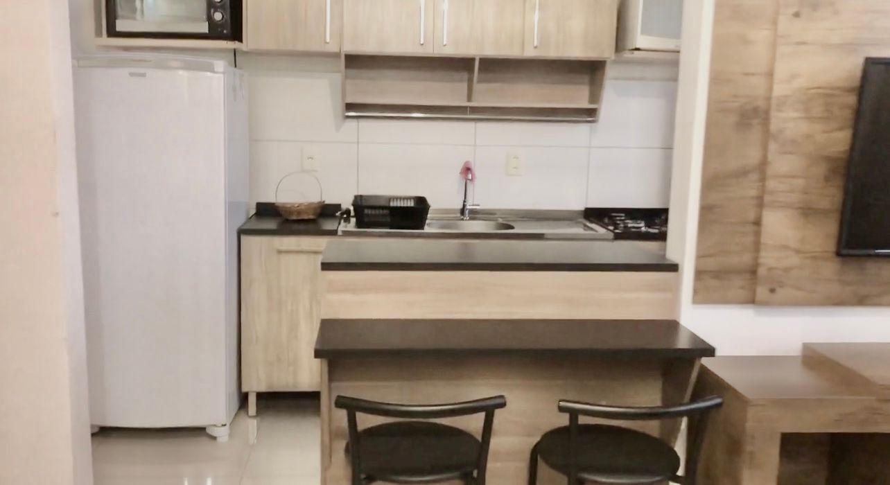 Apartamento 2 dormitórios 1 vaga no condomínio Laçador, Jardim Leopoldina