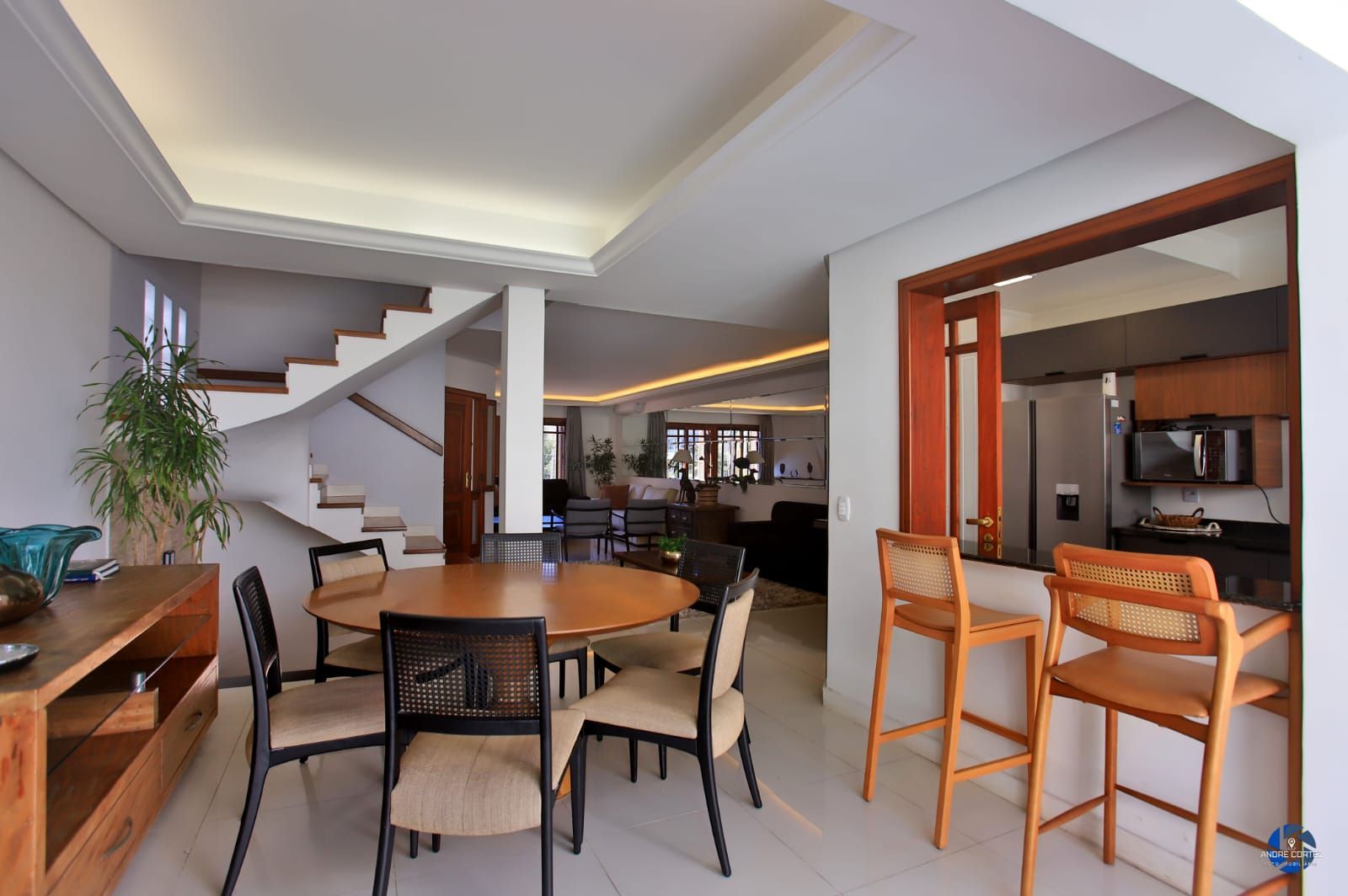 Casa à venda com 3 quartos, 284m² - Foto 5