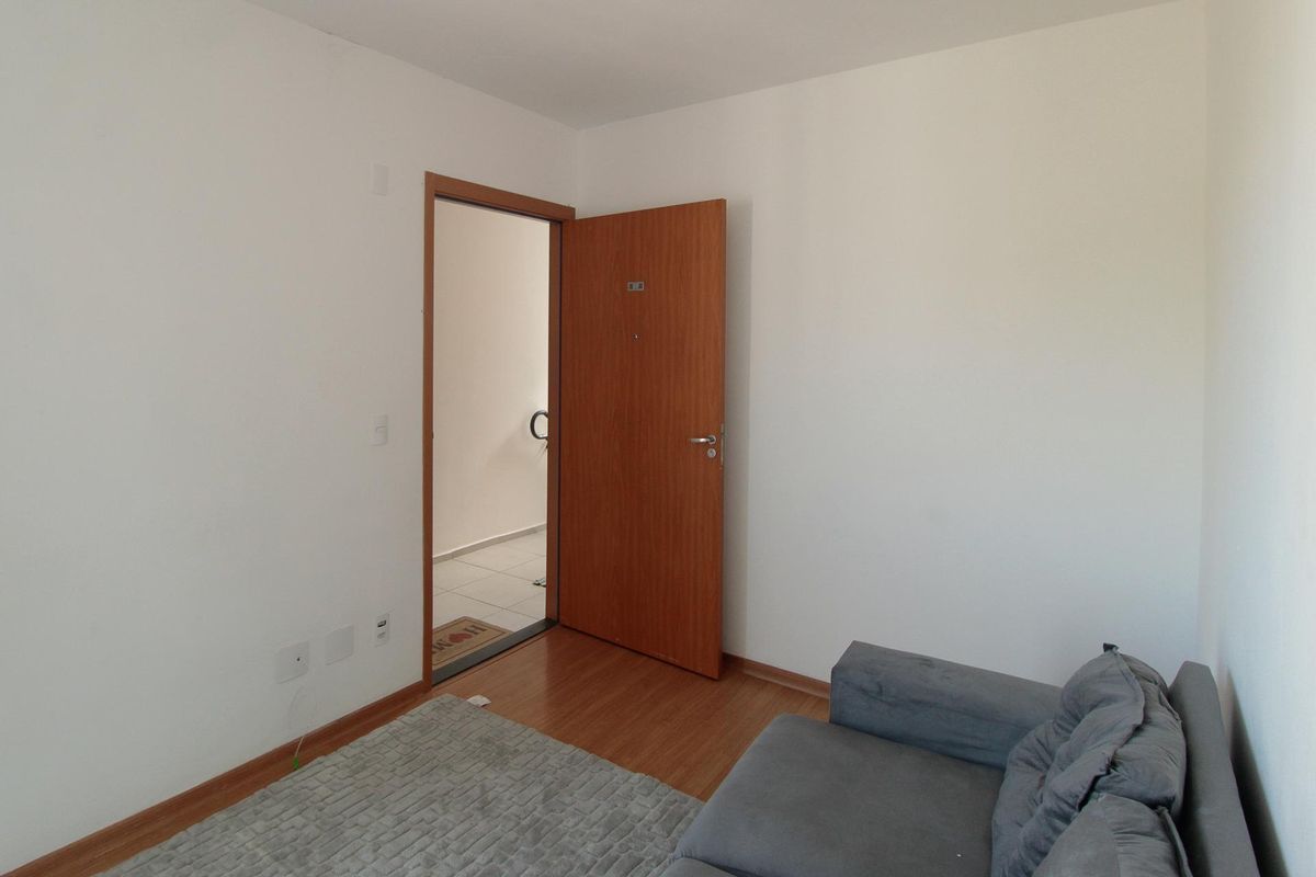 Apartamento 2 dormitórios Linda Vista, 1 vaga e Piscina na Av. Protásio Alves