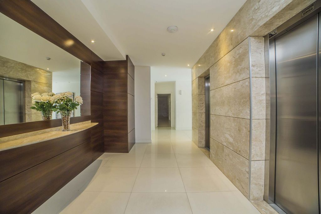 Apartamento à venda com 2 quartos, 64m² - Foto 18