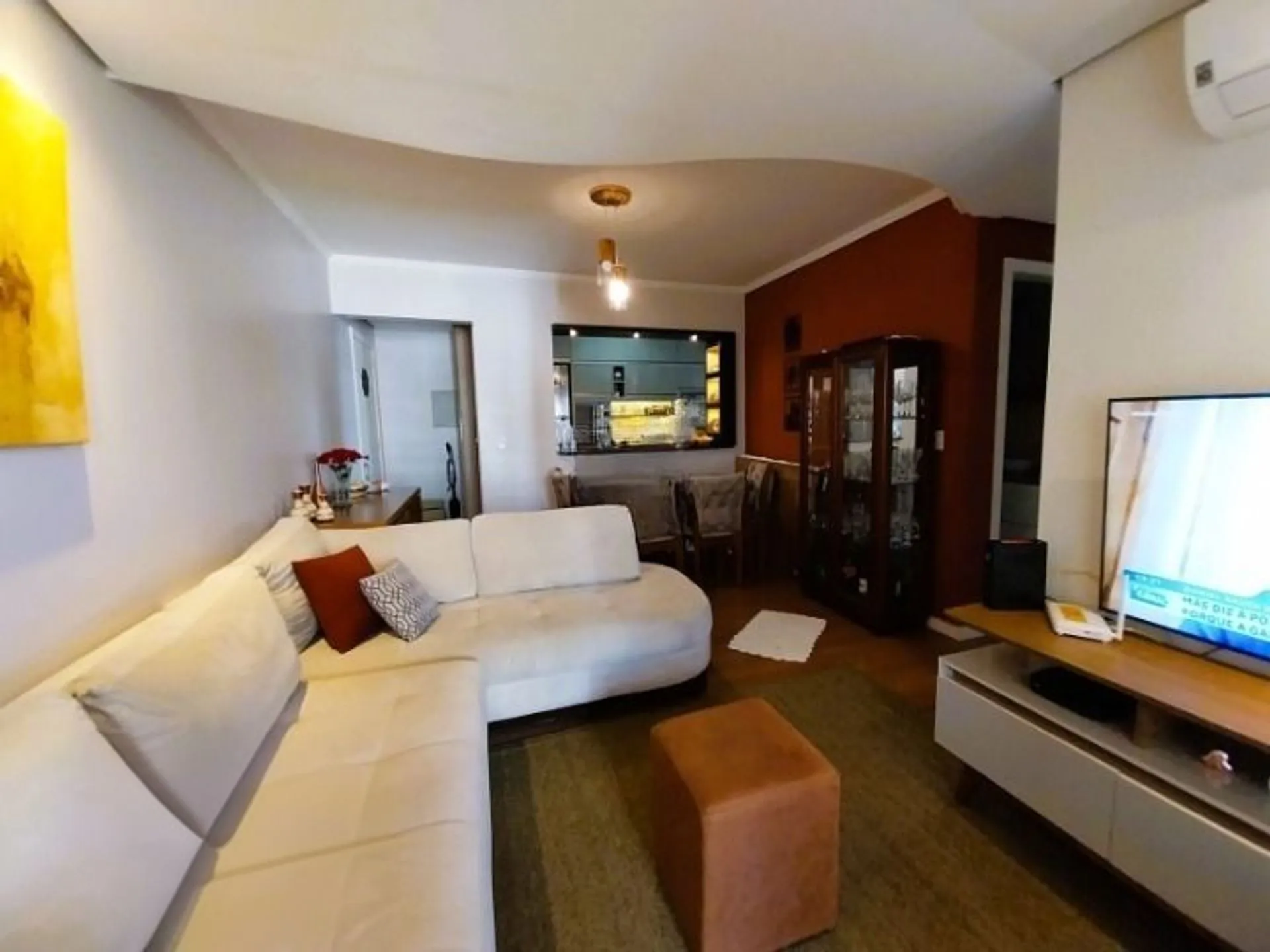 Apartamento de 3 dormitórios, elevador e 1 vaga de garagem em Canoas.