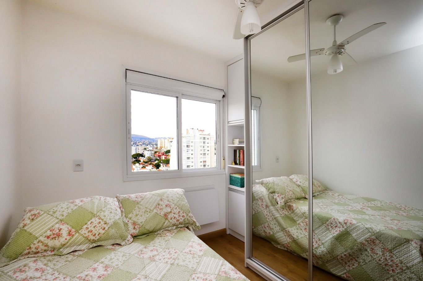 Apartamento à venda com 2 quartos, 64m² - Foto 19