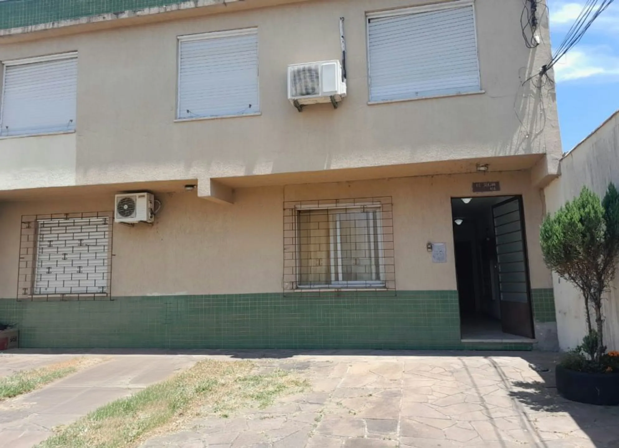 Apartamento 2 dormitórios, 117m² com vaga no Sarandi em Porto Alegre