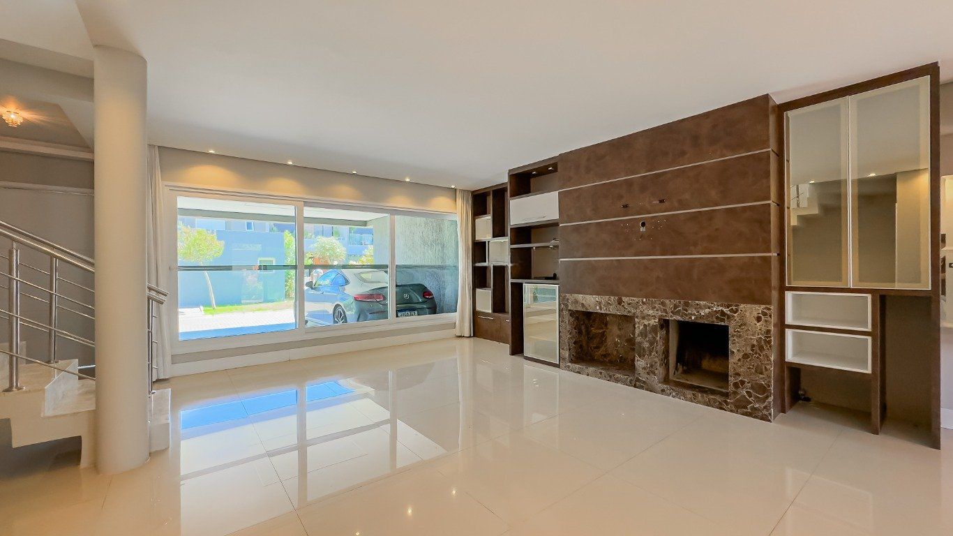 Casa de Condomínio à venda com 3 quartos, 234m² - Foto 4
