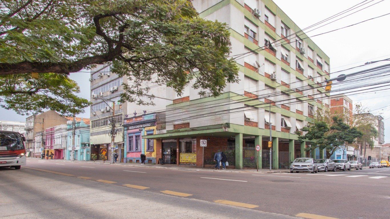 Apartamento Garden com 3 dormitórios no Bairro Floresta - Galeria 23
