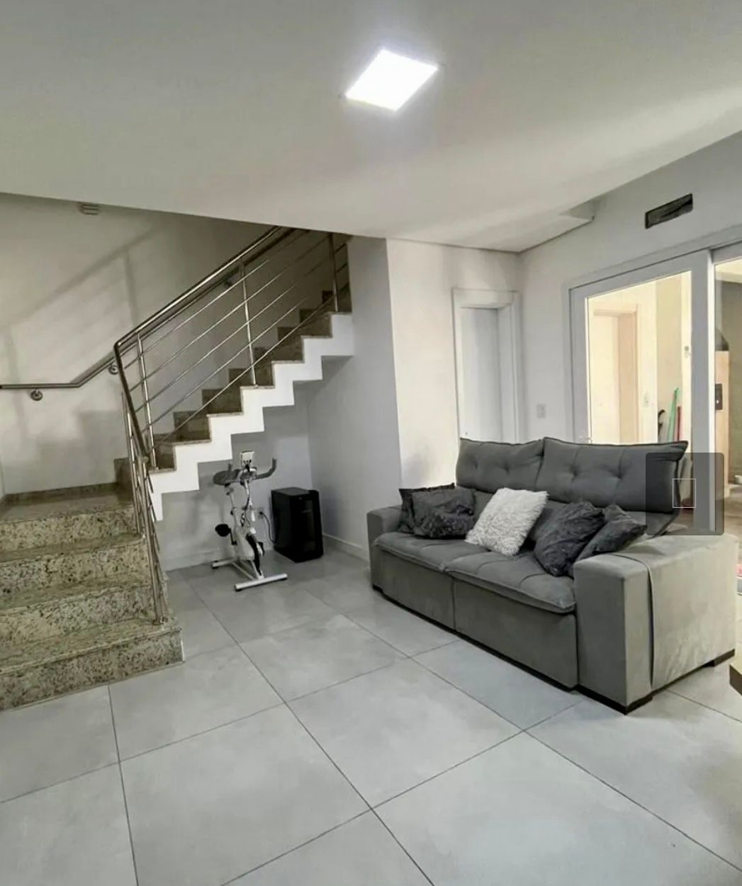 Casa para venda com 3 quartos e 2 vagas, em Niterói com 126 m² em Canoas