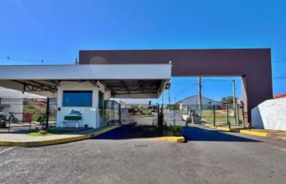 Casa em Condomínio com 2 quartos e 73m² à venda em Jardim Algarve, Alvorada.