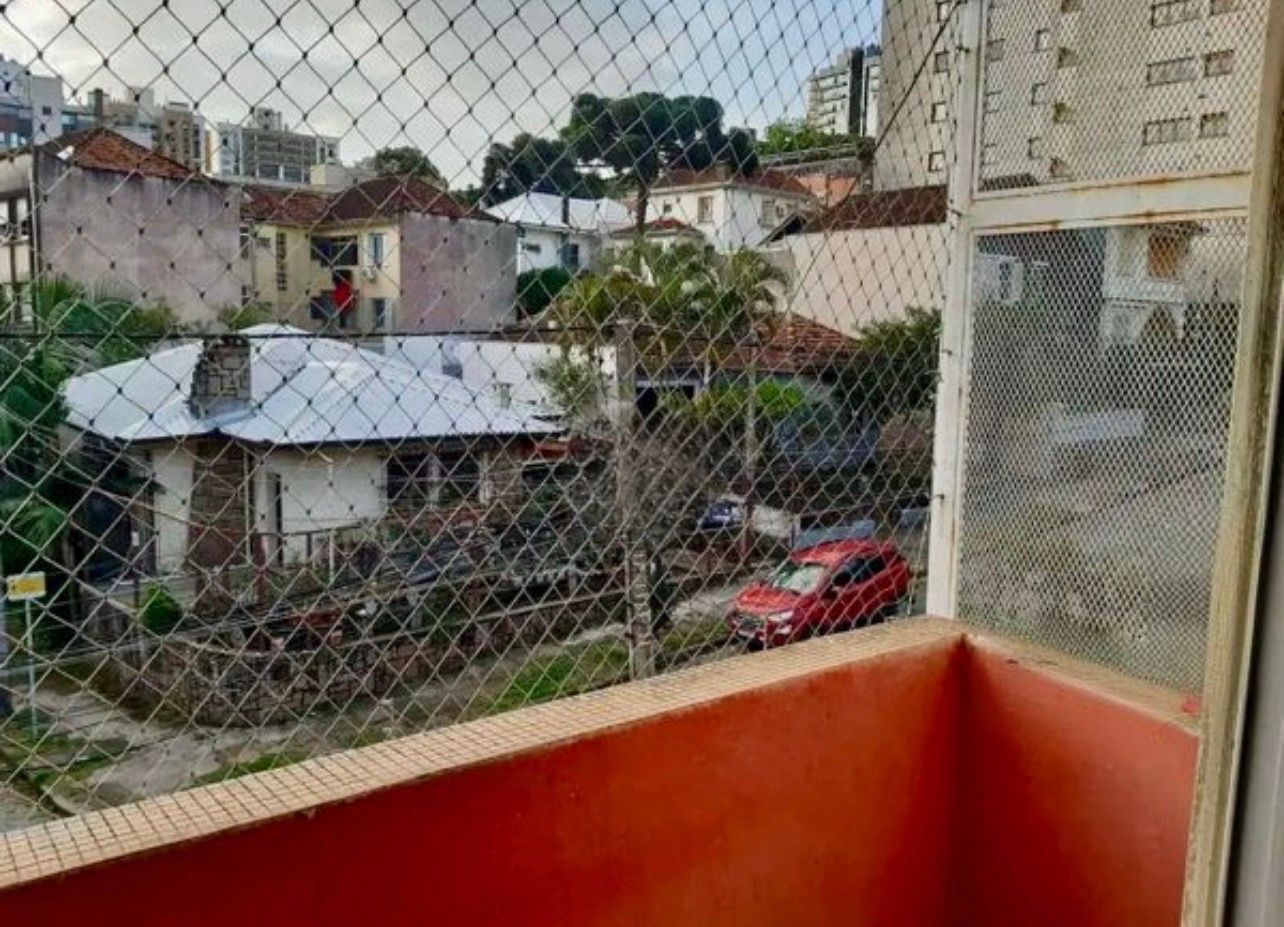 Apartamento à venda de 3 dormitórios, sacada e com 2 vagas no Bairro Rio Branco