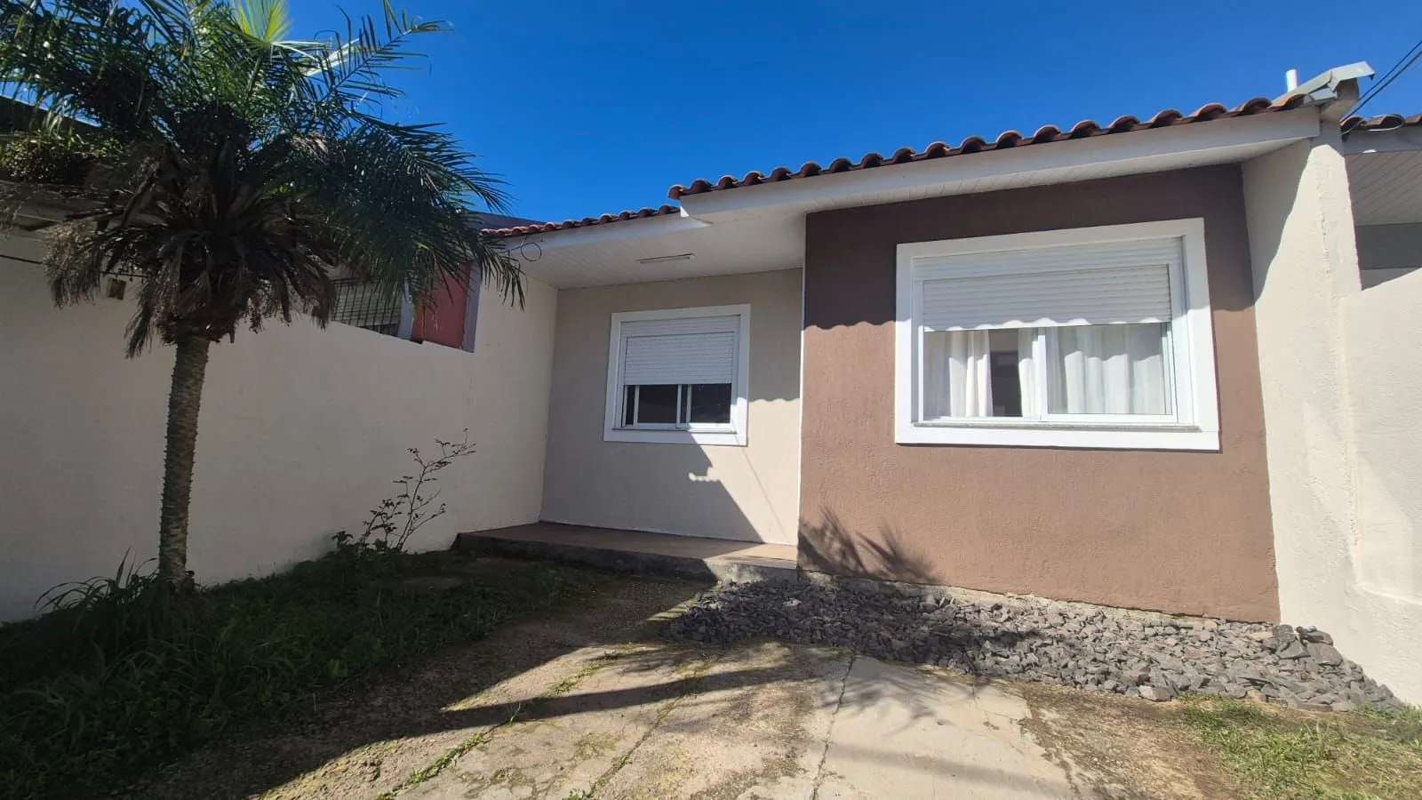 Casa, 2 dormitórios no bairro Hípica em Porto Alegre para Comprar