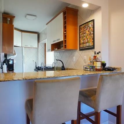Apartamento 2 quartos, vaga, elevador e portaria 24hrs no bairro Sarandi