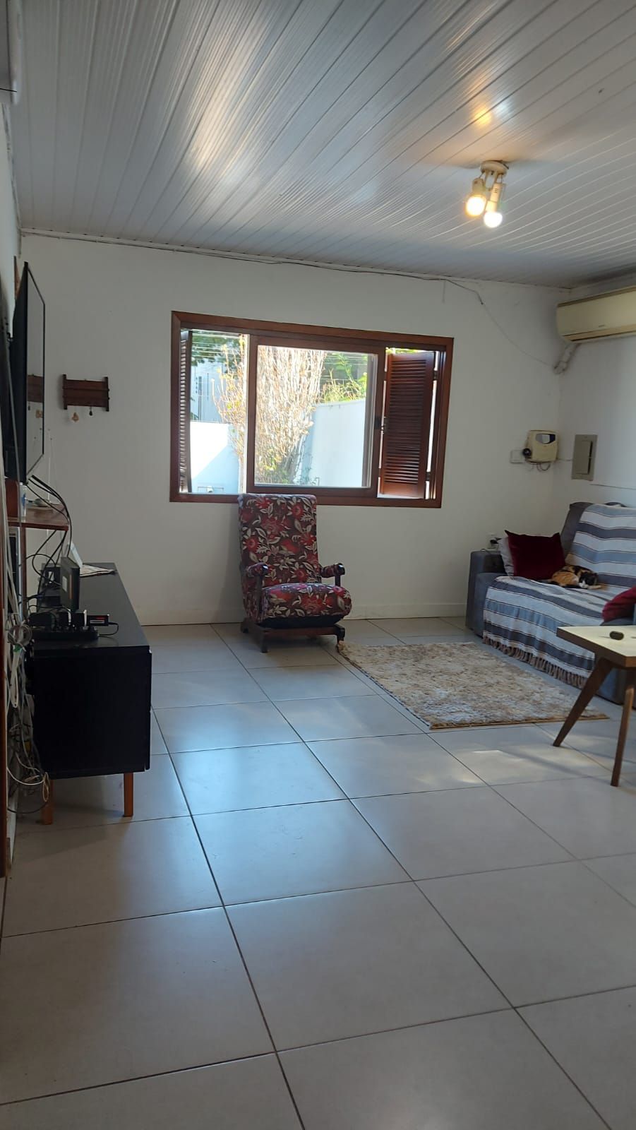 Casa de 3 quartos, suíte, 5 vagas no bairro Serraria. — foto 2