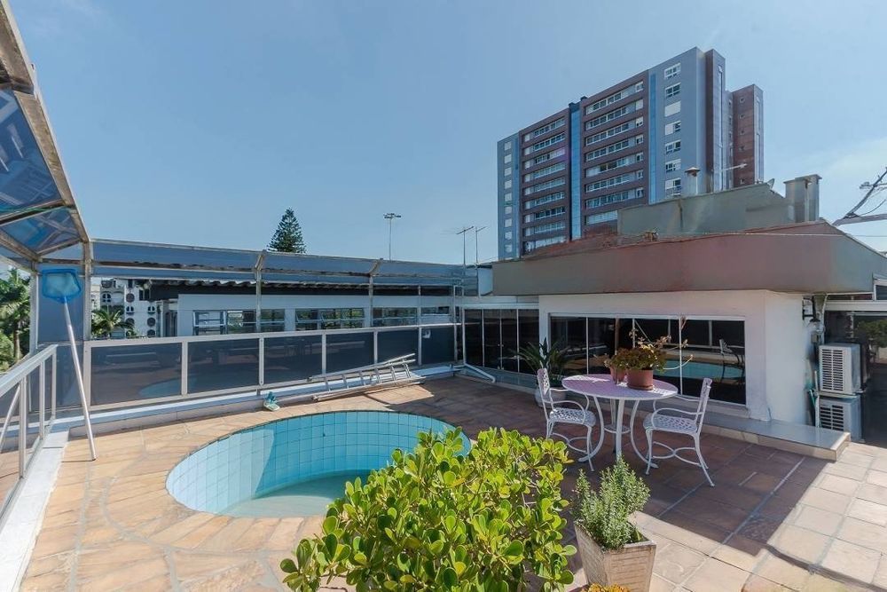 Cobertura à venda com 3 quartos, 221m² - Foto 1