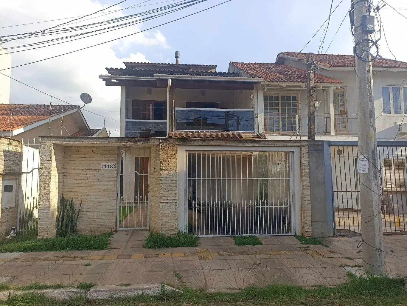 Casa de 3 dormitórios e 2 vagas de Garagem em Canoas.