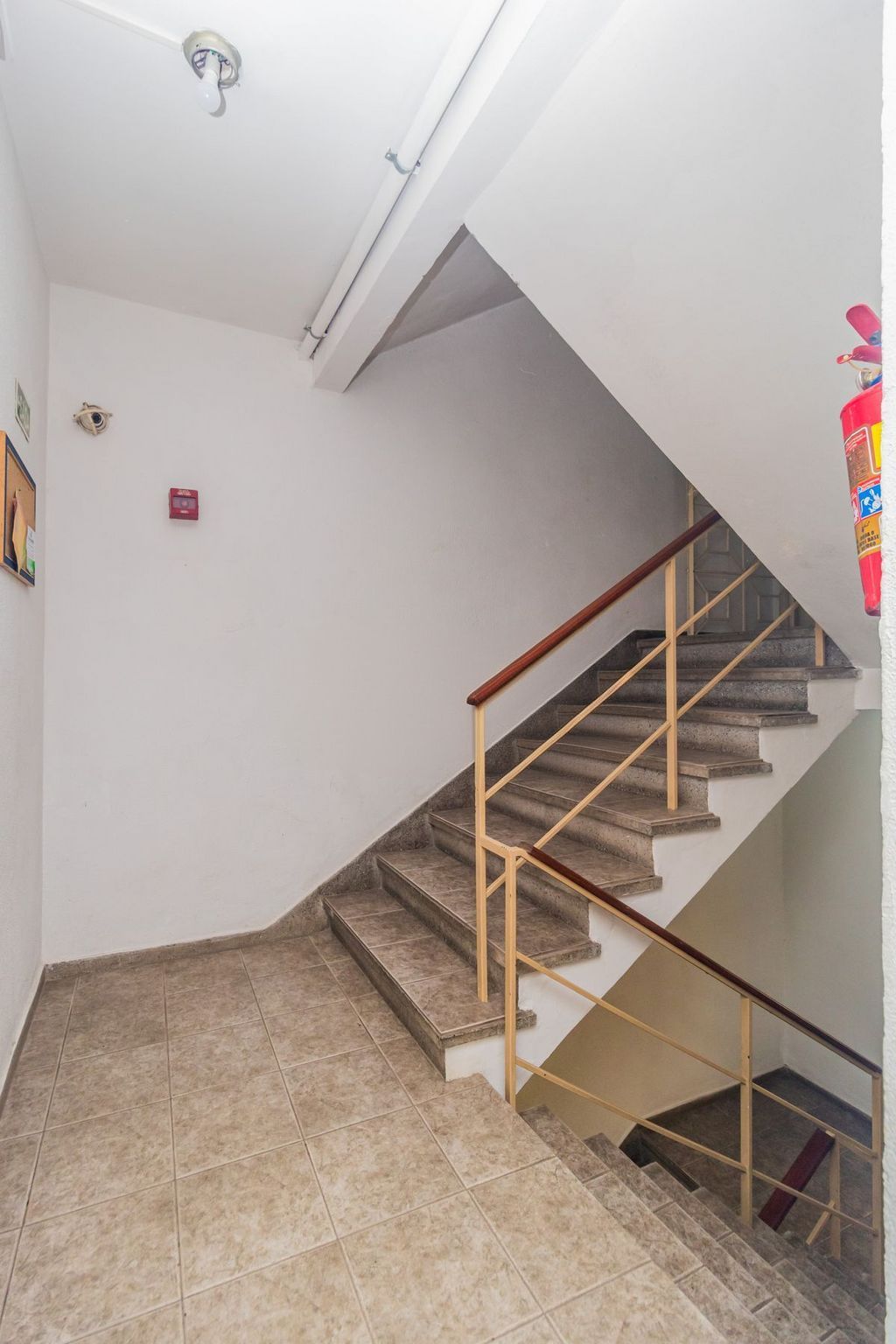 Apartamento à venda com 1 quarto, 90m² - Foto 27