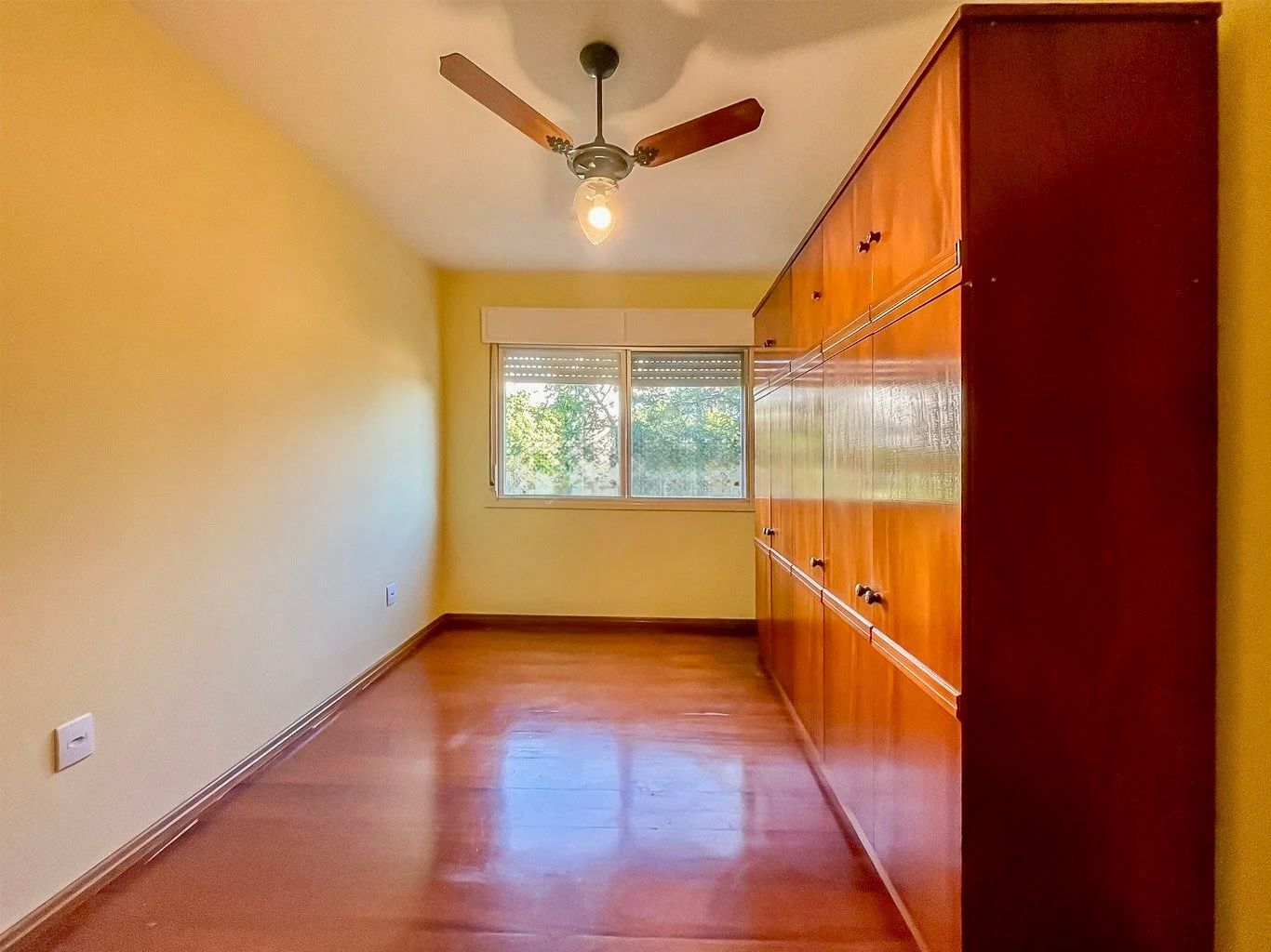 Apartamento no último andar com 1 dormitório 46m2 Bairro Cristal BarraShopping — foto 4