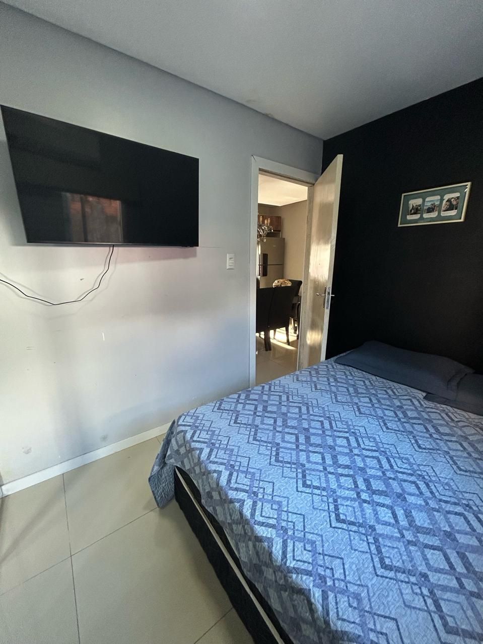 Casa à venda com 4 quartos, 162m² - Foto 2