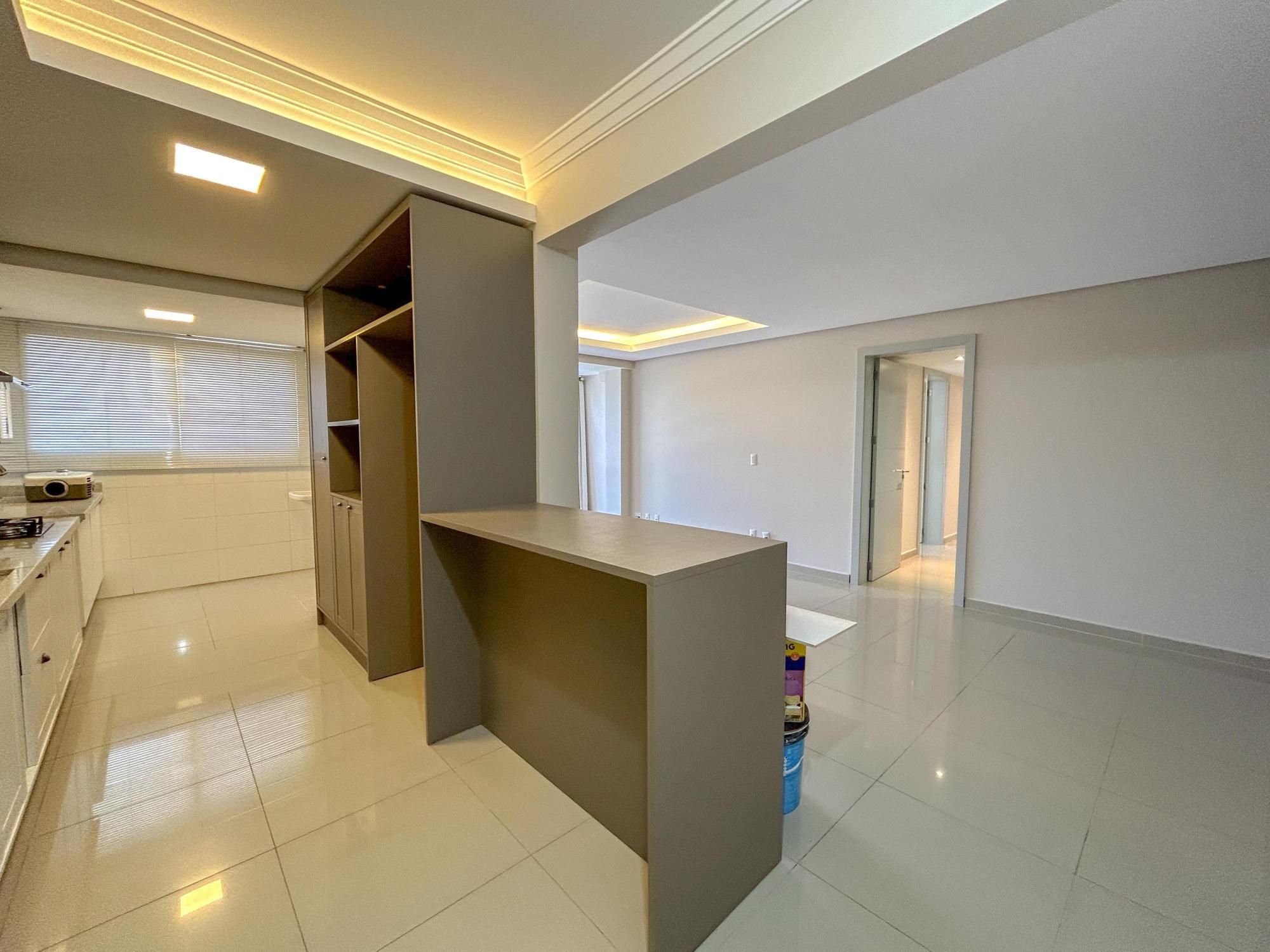 Apartamento à venda com 3 quartos, 110m² - Foto 8