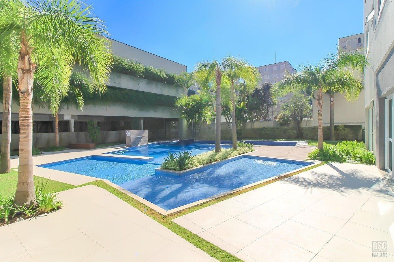Apartamento à venda com 2 quartos, 64m² - Foto 27