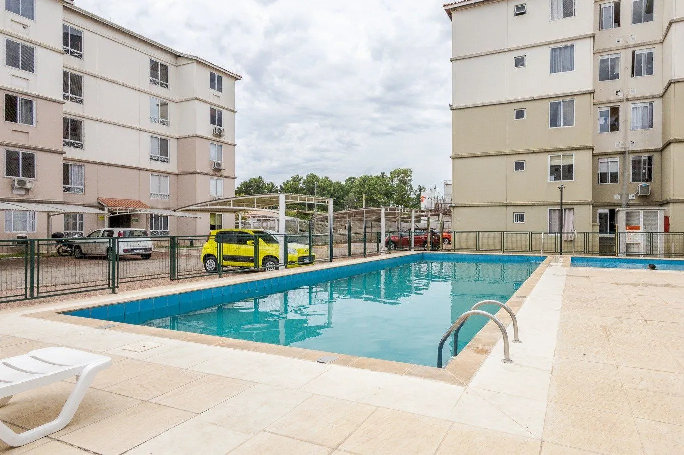 Apartamento de 2 dormitórios e 1 vaga de garagem em Canoas.